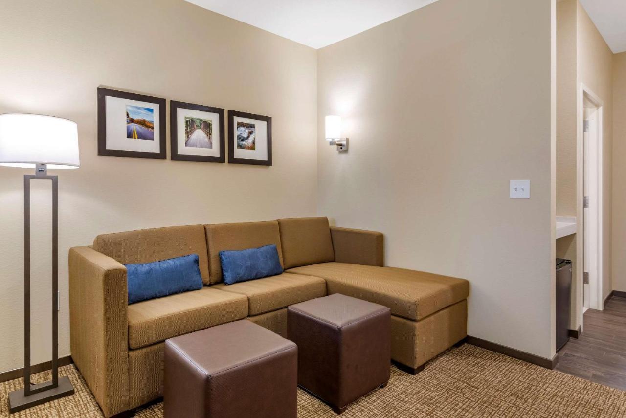Comfort Suites Newnan Exteriér fotografie